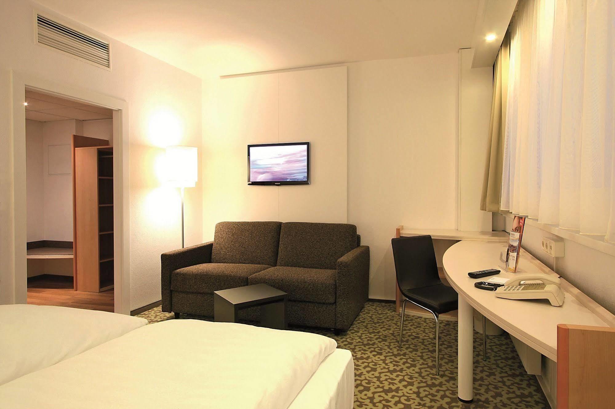 Hotel Ibis Koenigstein 3*